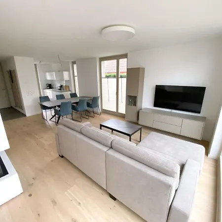 Strandlaeufer 1 別荘